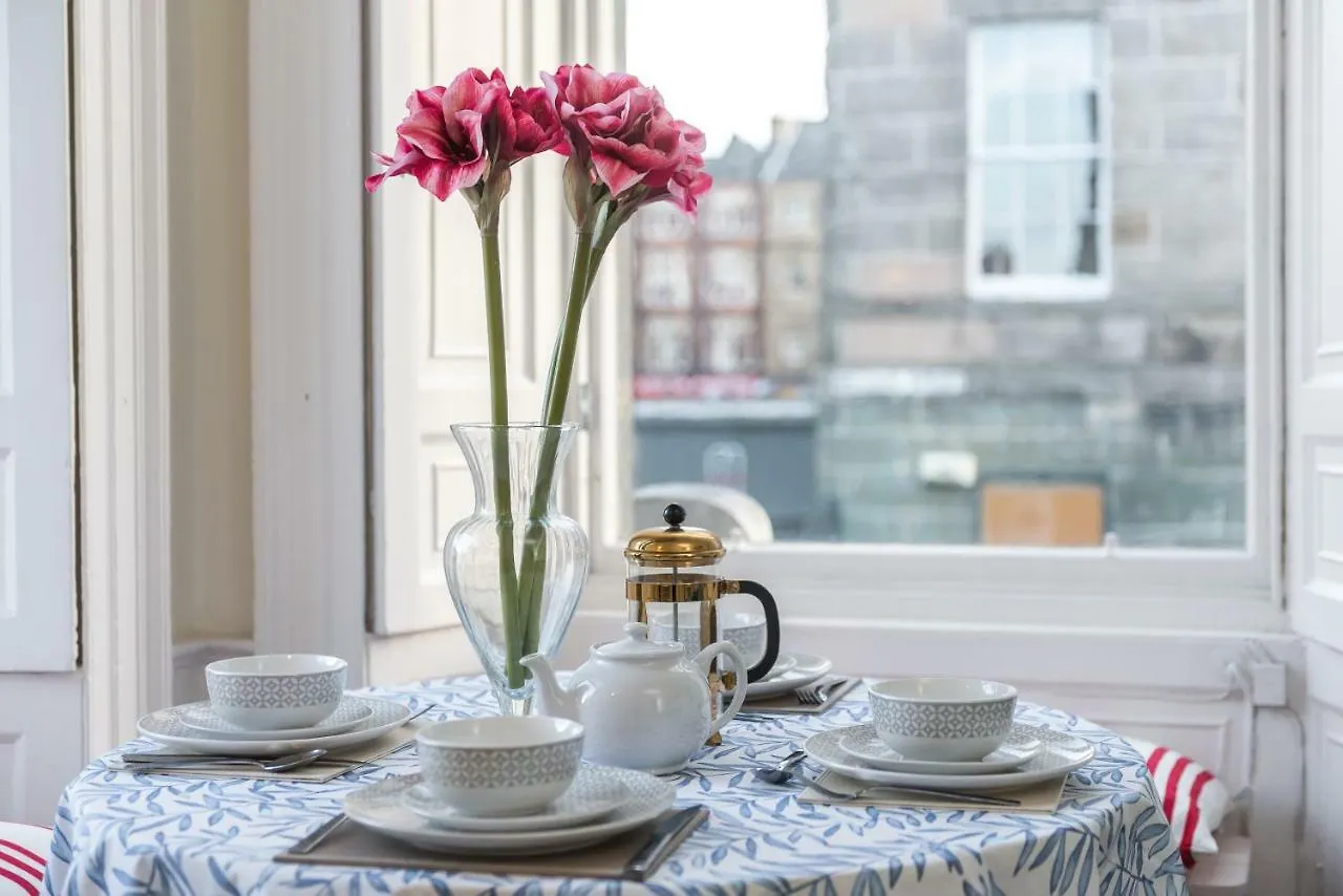 Appartamento Charming, Central & Spacious Georgian 3 Bed Apt Edimburgo